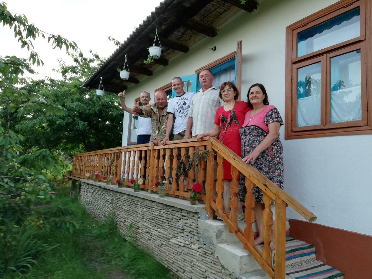 Pensiunea Turistica "Casa Rustica" Villa Chiscareni Buitenkant foto